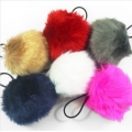 Pompon imitation fourrure couleur